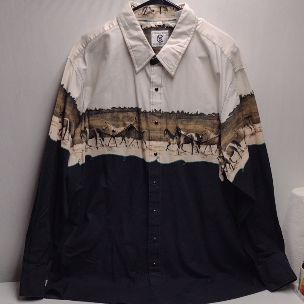 Corral West, Vintage,Black and Cream Casual Button Down Shirt with Sceni…